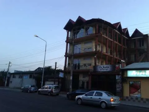 PROPRIETAR inchiriez P+2, 390 mp, stradal zona Parc Pantelimon - Imaginea 3