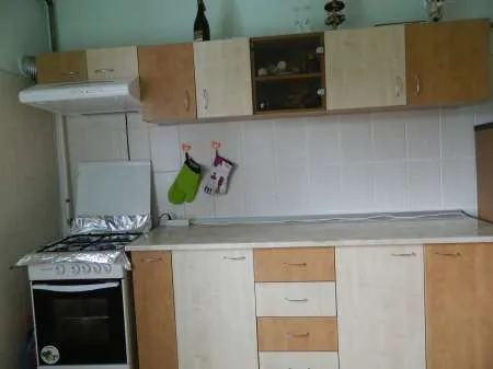 inchiriez apartament Brosteni - Imaginea 2