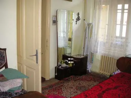 Vand apartament in casa la curte in orasul Galati - Imaginea 9