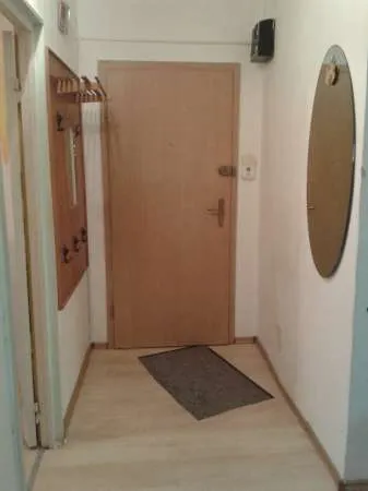 Vand apartament 3 camere, Medias. - Imaginea 1