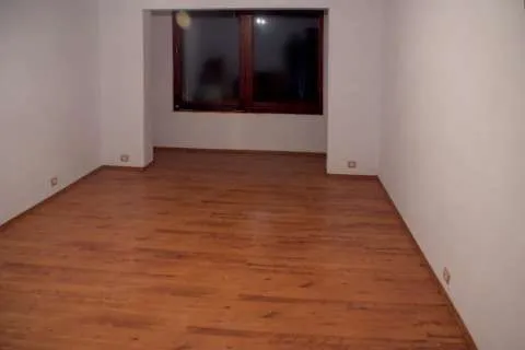 Ofer spre inchiriere apartament 3 camere in Onesti( nemobilat) , jacuzzi - Imaginea 7