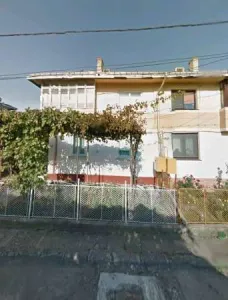 Casa de vanzare/schimb cu apartament 2 camere + diferenta