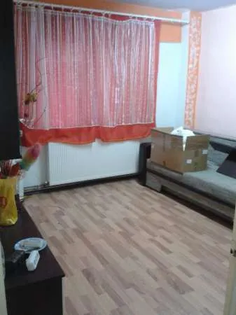 Vand apartament 3 camere, Medias. - Imaginea 3