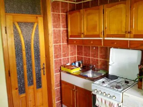 Vand apartament 2 camere, finisat - Imaginea 5
