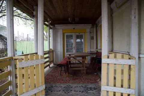 Casa si teren centru Pascani - Imaginea 2