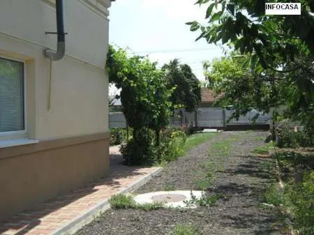 Vand casa zona- Centura Nord, suprafata 140 mp, din caramida( 898) - Imaginea 1