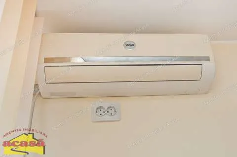 Vand garsoniera Tiglina 1, etaj 3, renovata complet, 77 000 lei - Imaginea 1