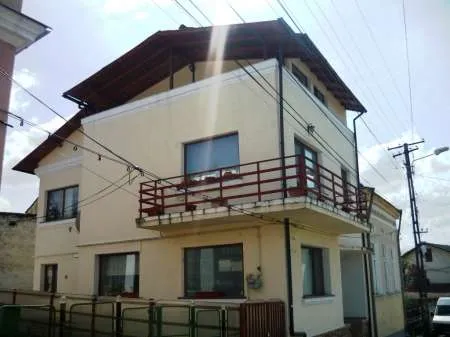 Vanzare casa - Imaginea 3