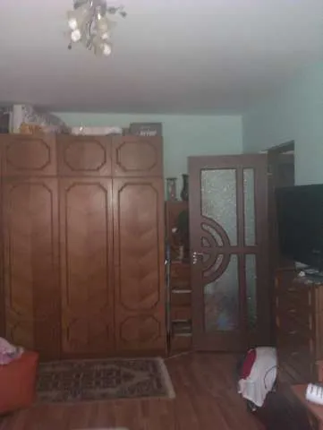 vand apartament 2 camere rahova - Imaginea 3