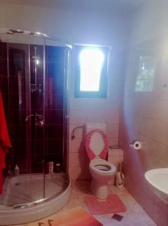 Proprietar vand vila 7 camere Provita de Sus - Imaginea 5
