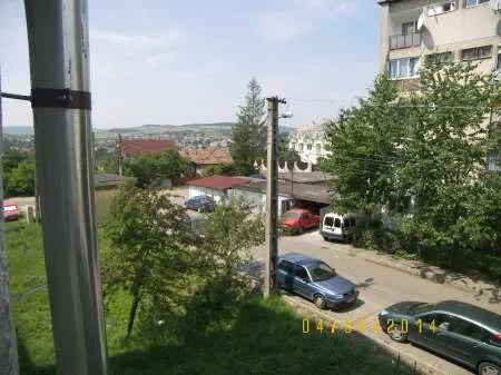 vand apartament 2 camere - Imaginea 7