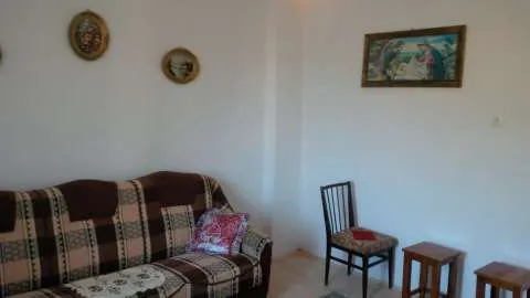 Vanzare casa Campulung Muscel, Voinesti - Arges si teren 2300mp - Imaginea 3