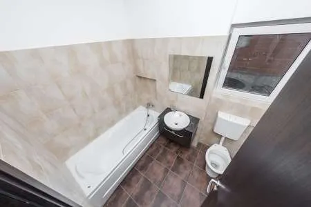 vand apartament 3 camere oltenitei-lidl - Imaginea 1