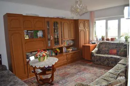 Vand apartament 2 camere Cimpulung  - Imaginea 1