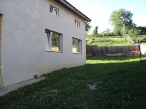 Vand urgent casa la tara la 4 km de sibiu