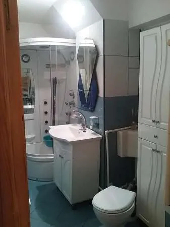 Apartament de inchiriat - Imaginea 2
