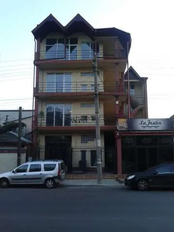 PROPRIETAR inchiriez  100 mp,  stradal zona Parc Pantelimon - Imaginea 1