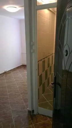 Proprietar ofer inchiriere garsoniera cf. 3 Piata Resita - Imaginea 2