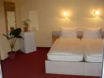 Cazare la Pensiunea Beverly Hills din Baile Felix - Miniatura 3