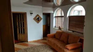 Vanzare Vila