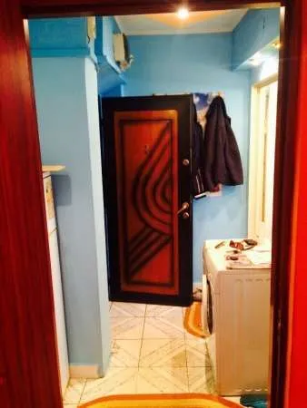 Vand urgent apartament mobilat si imbunatatit - Imaginea 1