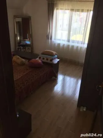 Vand casa Huedin imbracata in piatra - Imaginea 1