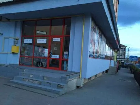 inchiriez spatiu comercial central - Imaginea 1