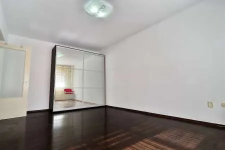 Inchiriez apartament 2 camere, cartier ANL - Imaginea 3