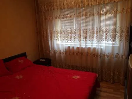 Apartament central cu 3 camere si garaj - Imaginea 9