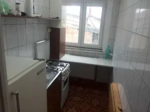 Particular inchiriez apartament cu 2 Camere