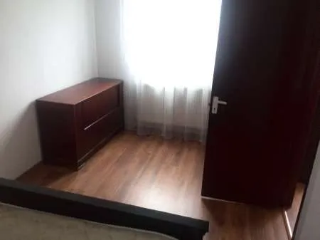 Particular inchiriez apartament cu 2 Camere - Imaginea 2