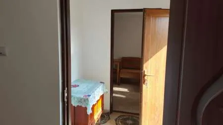 vand doua case in aceeasi curte sau schimb cu apartament in Constanta sau Tulcea - Imaginea 6