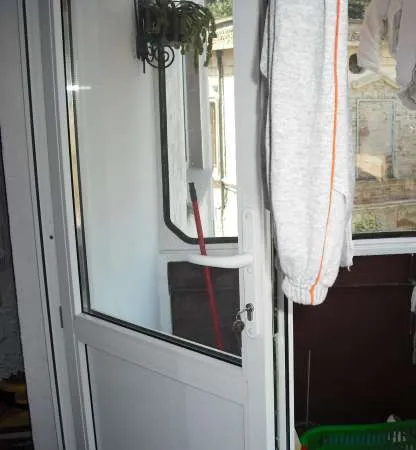 vand apartament cu 2 camere - Imaginea 5