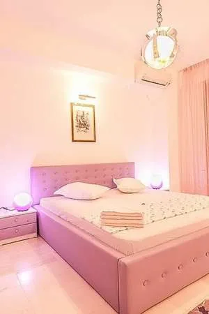 Inchiriez apartament de lux in Mamaia - Imaginea 5