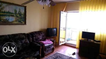 Vand apartament 3 camere - Imaginea 8