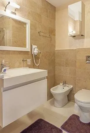 Inchiriez apartament de lux in Mamaia - Imaginea 11