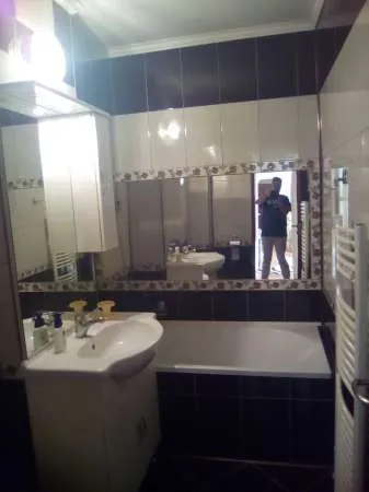 Apartament cu trei camere de inchiriat in Dej jud Cluj 800 RON - Imaginea 3