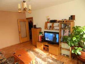 Vand Apartament 3 camere - decomandat