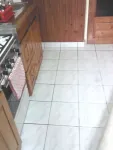 Vand apartament 3 camere decomandat etaj 1 Comanesti jud. Bacau - Miniatura 2