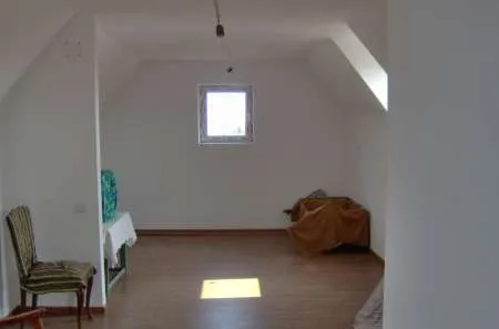 Proprietar vand casa si teren in satul Gorneni, jud Giurgiu - Imaginea 1