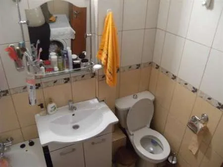 Agentie vand apartament 4 camere Comanesti - Imaginea 6