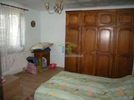 VAND URGENT SI  FOARTE AVANTAJOS CASA situata intr- o zona pitoreasca - Imaginea 1