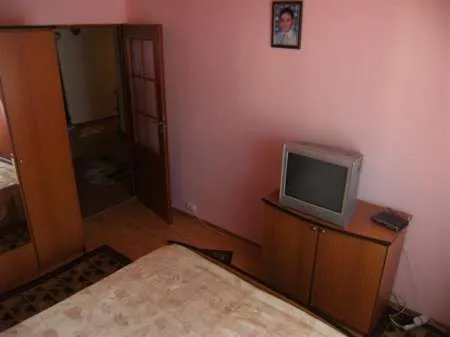 Agentie vand apartament 4 camere Comanesti - Imaginea 10