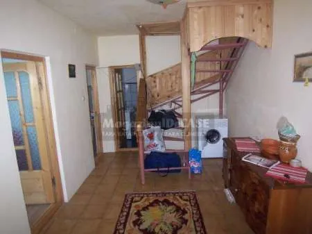 VAND URGENT SI  FOARTE AVANTAJOS CASA situata intr- o zona pitoreasca - Imaginea 5
