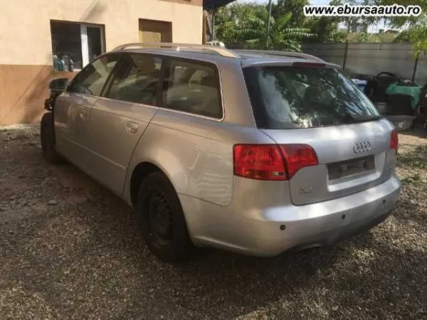 Vand  / Dezmembrez  / Schimb AUDI A4  Avariat - Imaginea 3