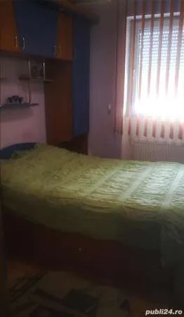 vand apartament cu 3 camere - Imaginea 4
