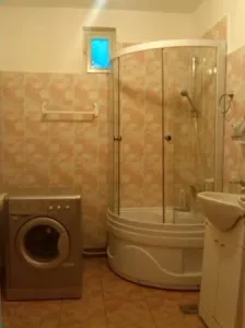 Pf inchiriez casa 6 cam in Turda Bai, 1200 ron