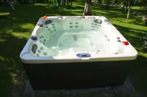 Jacuzzi de exterior