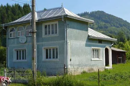 Vand casa Manastirea Humor cu 1200mp teren, la strada principala - Imaginea 1