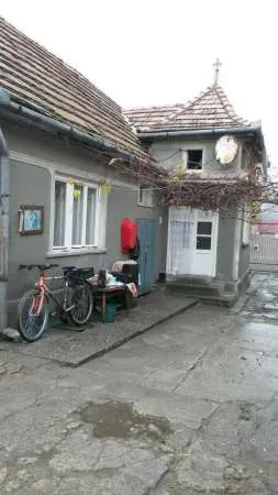 CASA DE VANZAREÂ  in Localitatea MANARADE nr 63, la 4 km de Orasul BLAJ, Jud Alba - Imaginea 2
